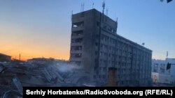 Posledice ruskog raketnog napada na centar Kramatorska u Donjeckoj oblasti.