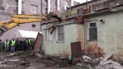 7 ամիս առաջ սկսված գործընթաց ու ընդամենը մի քանի տասնյակ ապամոնտաժված տնակ. ամառվանից քանդման աշխատանքները դադարեցված են
