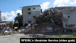 У ISW звертають увагу на відносно швидкі темпи просування російських військ у Вовчанську та повідомлення про знищення ними кількох мостів