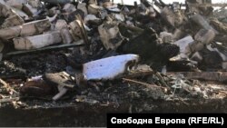Административната сграда на психодиспансера край Сточна гара е напълно изгоряла