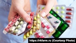 В указі РНБО йдеться, що рада заслухала міністра охорони здоров’я «щодо ситуації, яка склалася на національному ринку лікарських засобів»