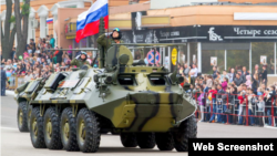 Militari ruși la parada de la Tiraspol, 9 mai 2016