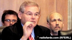 U.S. -- Senator Robert Menendez (D-NJ) speaks in Washington, 07Dec2011.