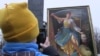 На акцію на підтримку Савченко принесли картину із зображенням «страти» Путіна (відео)