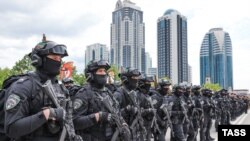 Сотрудники силовых структур Чечни в Грозном