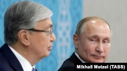 Орусиянын президенти Владимир Путин жана Казакстандын лидери Касым-Жомарт Токаев. 2019-жыл. 7-ноябрь. Омск.
