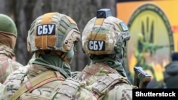 Співробітники СБУ спільно з військовими затримали чоловіка на лінії розмежування з частиною Луганської області, окупованої незаконним угрупованням «ЛНР»