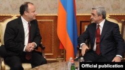 Armenia - President Serzh Sarkisian (R) meets with Deputy Assistant Secretary of State Eric Rubin in Yerevan, 27Jan2012.