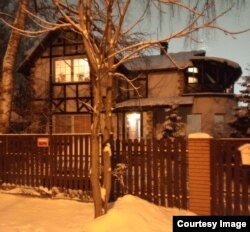 Дом Натальи Шаповальниковой зимой