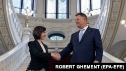 România - Președintele Klaus Iohannis și pe atunci premierul moldovean Maia Sandu în timpul unei vizite oficiale în România, 2 iulie 2019 