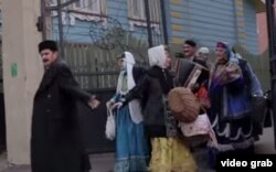 Урамда уйнау күренеше