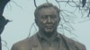 Назарбаевтың Қырғызстандағы ескерткіші. Шолпан-Ата, маусым, 2007 жыл. 