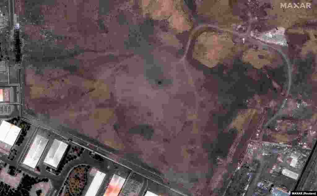Fotografii din satelit ale instalației de îmbogățire a uraniului de la Natanz, făcute pe 15 și pe 22 iunie, arată un crater rezultat în urma bombardamentelor americane.
