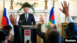 Lavrov na konferenciji za novinare u Londonu