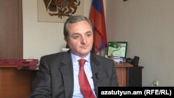 Заместитель министра иностранных дел Армении Зограб Мнацаканян (архив)