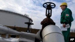 Чехія імпортувала нафту з Росії протягом майже 60 років, але це вже тепер історія