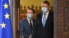 Premierul Cîțu mizează pe sprijinul președintelui Klaus Iohannis pentru a-i convinge pe parlamentari să nu aprobe amendamente la Legea bugetului de stat. Klaus Iohannis l-a nominalizat premier pe Florin Cîțu, în decembrie 2020, cerând să fie respectată ținta de deficit de 7%.