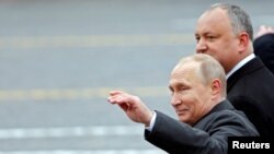 În tribună la Moscova