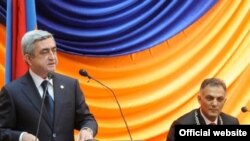 Armenia -- President Serzh Sarkisian speaks at the inauguration of Yerevan's new mayor, Gagik Beglarian, on 11Jun2009