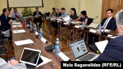 საგამოძიებო კომისიის სხდომა